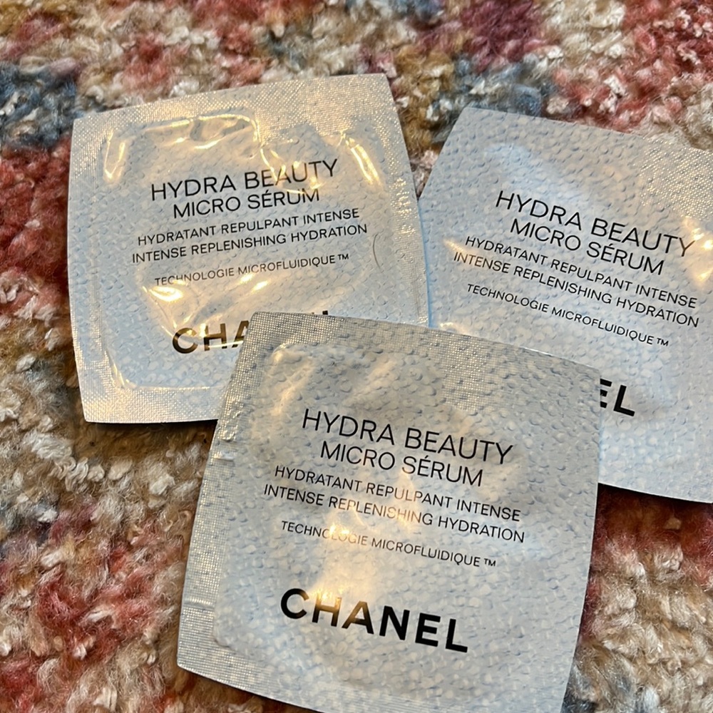 Chanel Hydra Beauty Micro Serum samples (3)